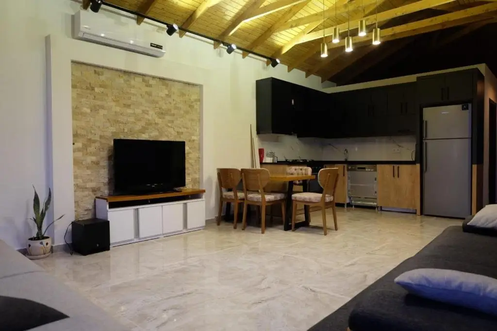 Исламлар: Marvelous Secluded Villa with Jacuzzi Private Pool and a Spacious Backyard in Kalkan