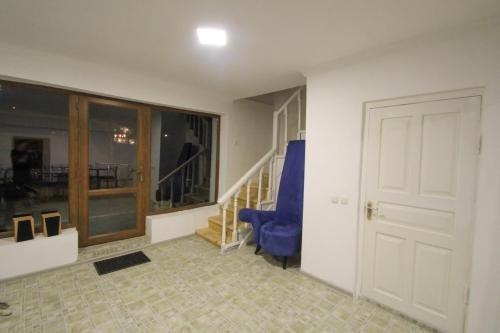 Местиа: Svaneti White House