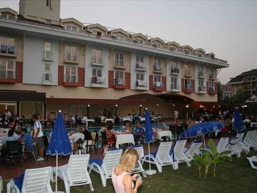 Кемер: Aura Resort