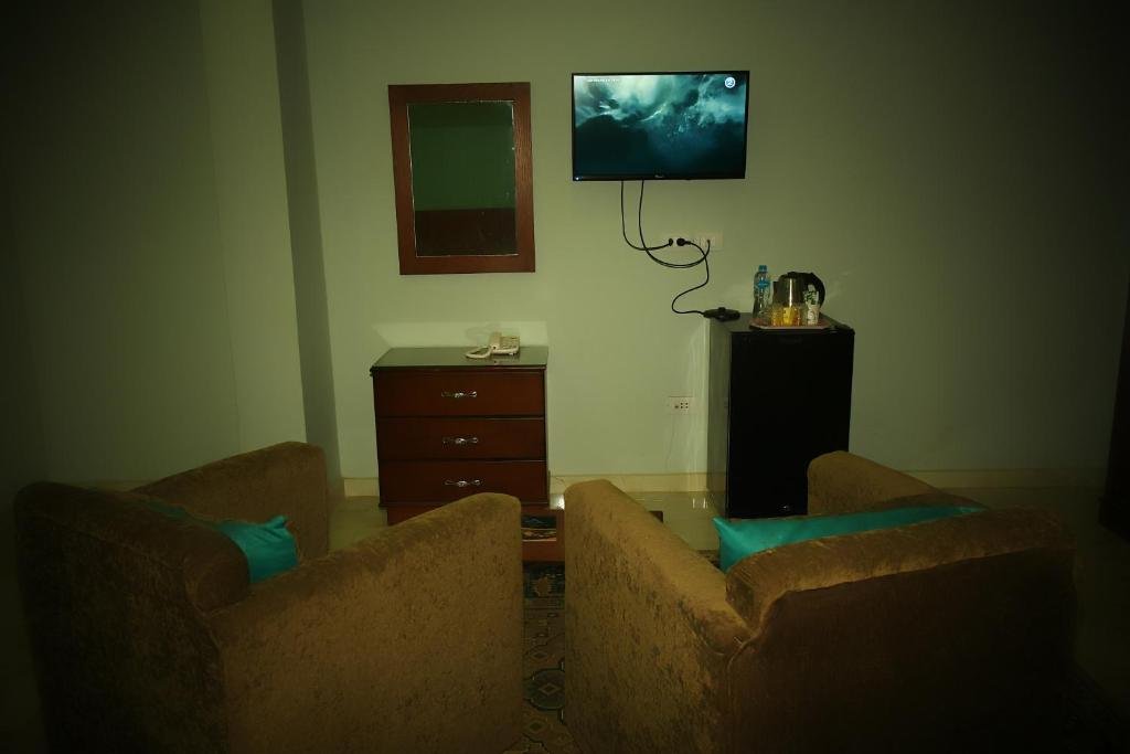 Гиза: Grand pyramids view hotel