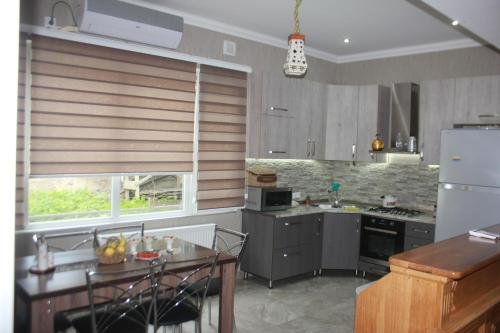 Гори: Guesthouse Kosta