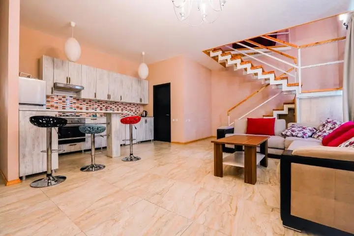 Чанадирткари: Laguna House Next To Pool at Bazaleti Lake