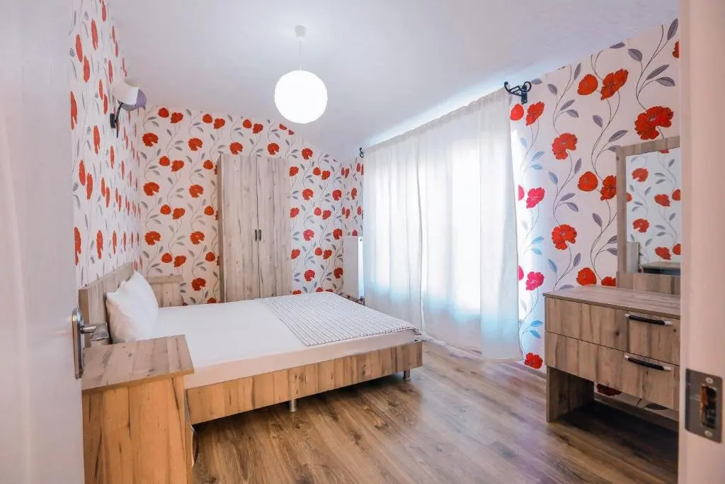 Чанадирткари: Laguna House Next To Pool at Bazaleti Lake