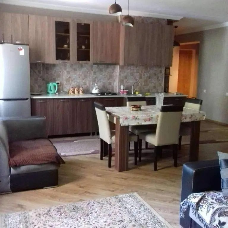 Чиатура: Hotel family hotel