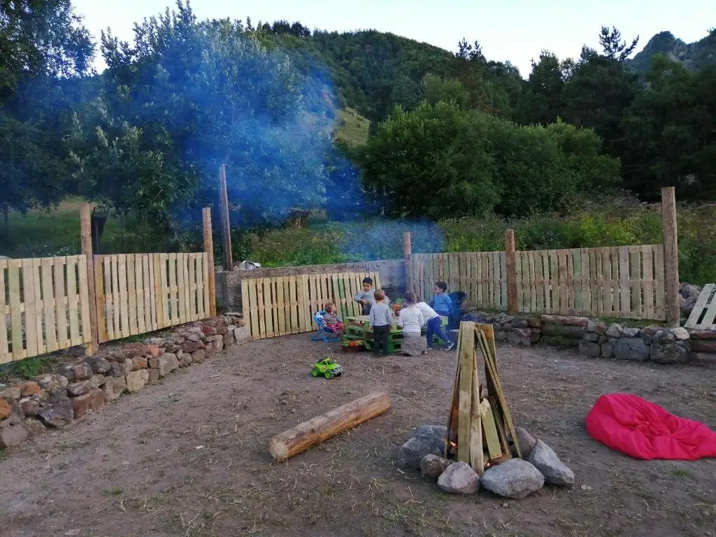 Сиони: Guesthouse and Cottage Nicolo