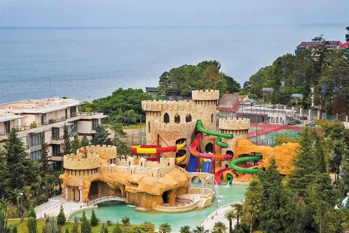 Букнари: Dreamland Oasis 9 Chakvi