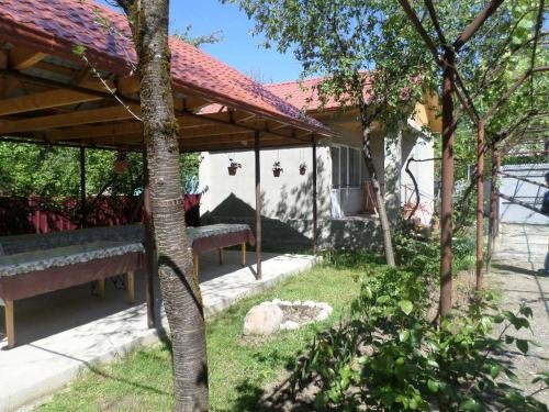 Амбролаури: ambrolauri Guest House "Saba"