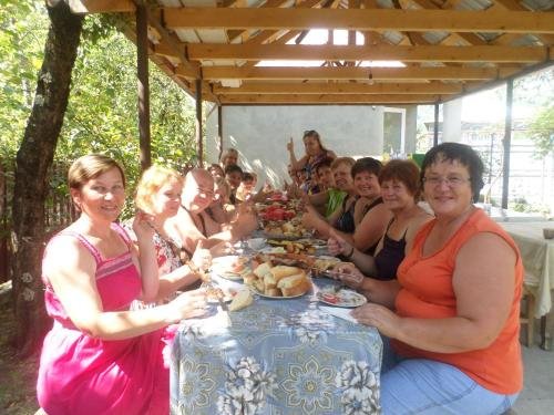 Амбролаури: ambrolauri Guest House "Saba"
