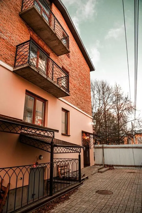 Ярославль: Apartment # 8 on Pervomayskaya St.