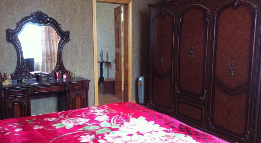 Зугдиди: Guesthouse on Levan II Dadiani Street