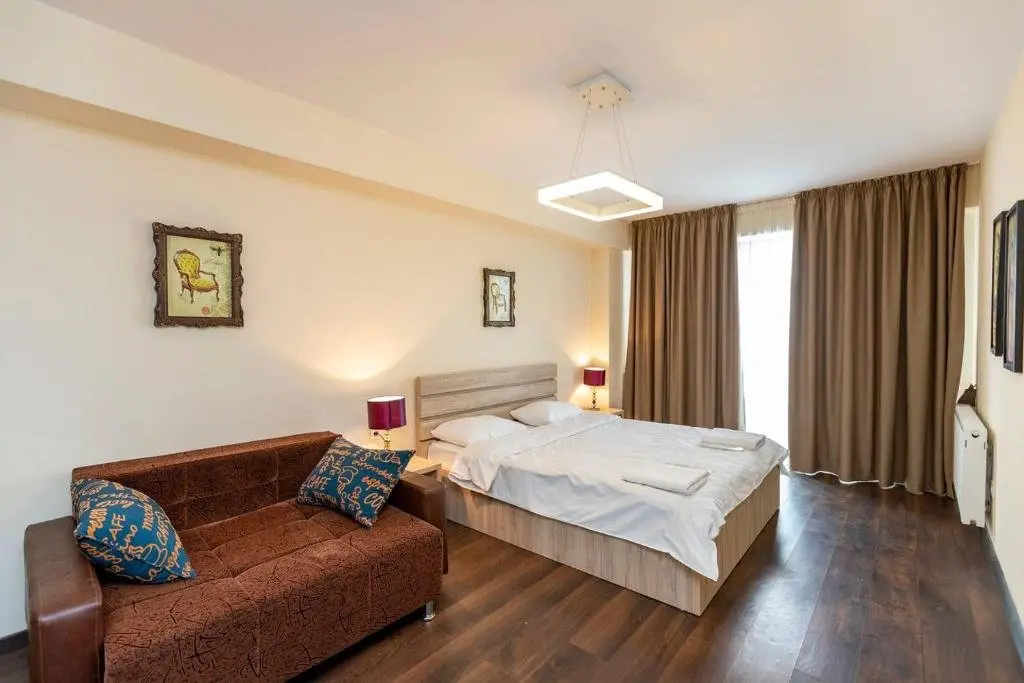 Гудаури: bright and cozy 1br apartment in new gudauri