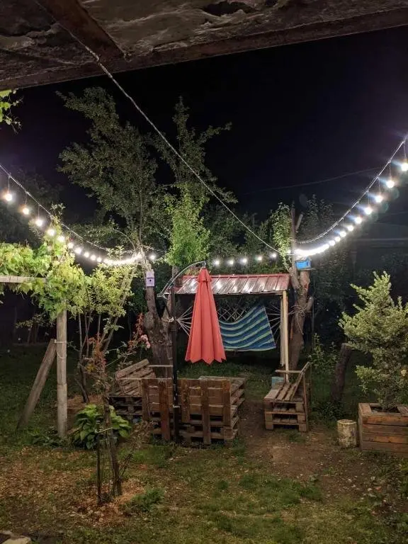 Телави: ezo guest house