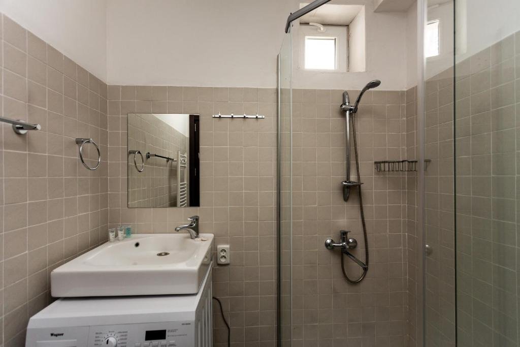Бакуриани: glamorous 1br apartment for 4 in bakuriani