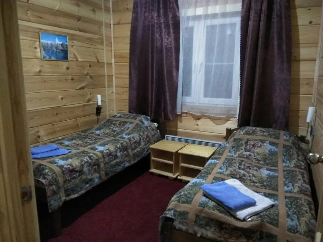 Ширяйка: Русский Двор