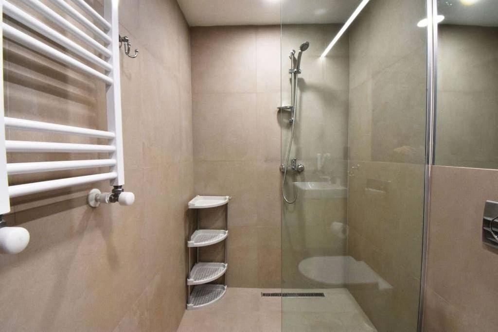 Бакуриани: 1BR apt With balcony in Bakuriani near KokhtaGora