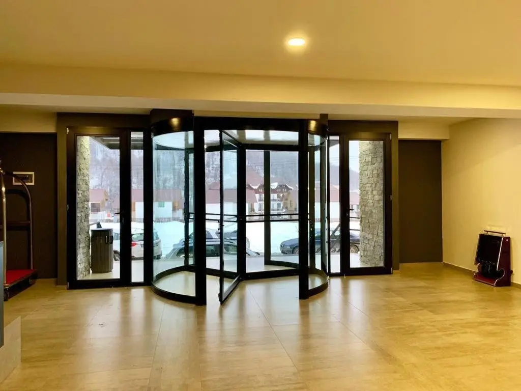 Бакуриани: 4* Crystal Resort apt.