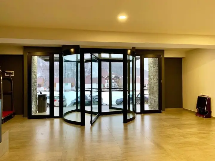 Бакуриани: 4* Crystal Resort apt.