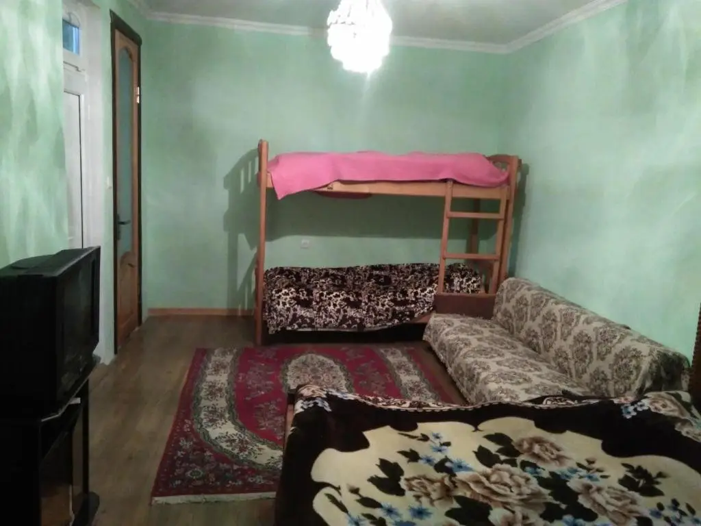Бакуриани: Agmashenebeli 98