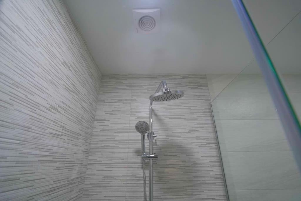 Бакуриани: Leo Group Luxury Apartment 05 560 Bakuriani Inn
