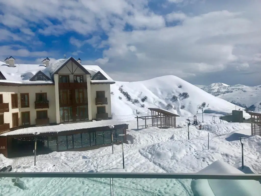 Гудаури: Gudauri Travel Apartments in I-IV Blocks (New Gudauri)