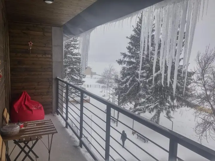 Бакуриани: Apartment 50 in 4 Star Hotel “Panorama Mgzavrebi”