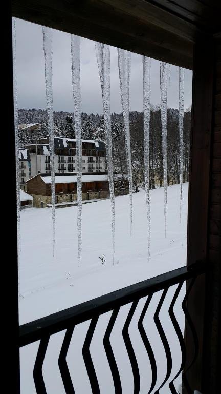 Бакуриани: Mgzavrebi Cottage Near Kokhta