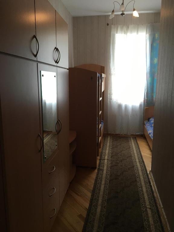 Боржоми: 3 Bedroom Apartment in Likani/Borjomi