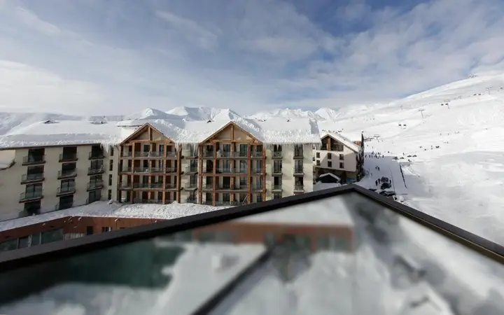 Гудаури: Cozy Mountain View Apartment 300 m to Gondola Lift