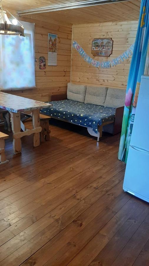 Углич: Apartment on Komsomolskaya