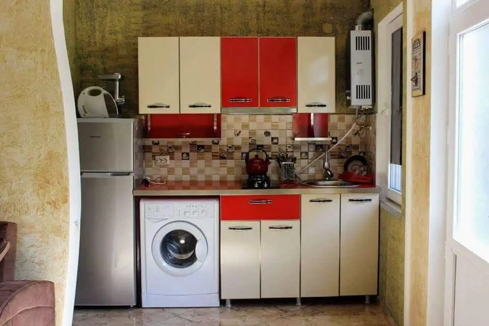 Боржоми: 20, 9 Aprili Street