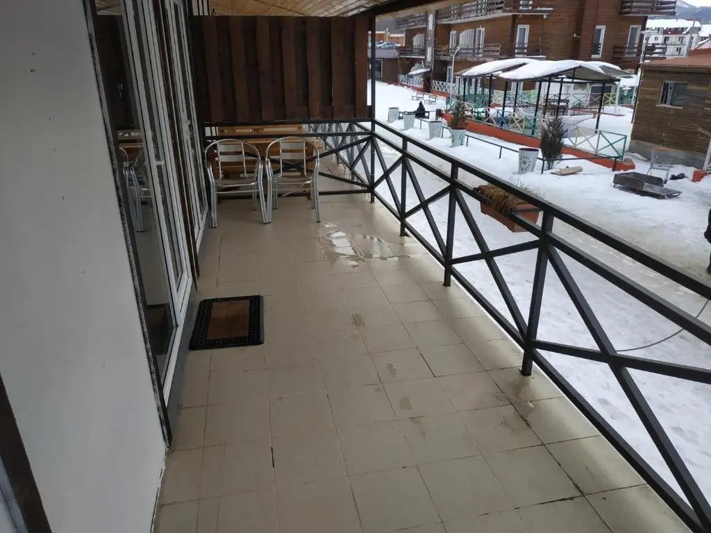 Бакуриани: Cosy 50 sq.ft. Apartment in Bakuriani