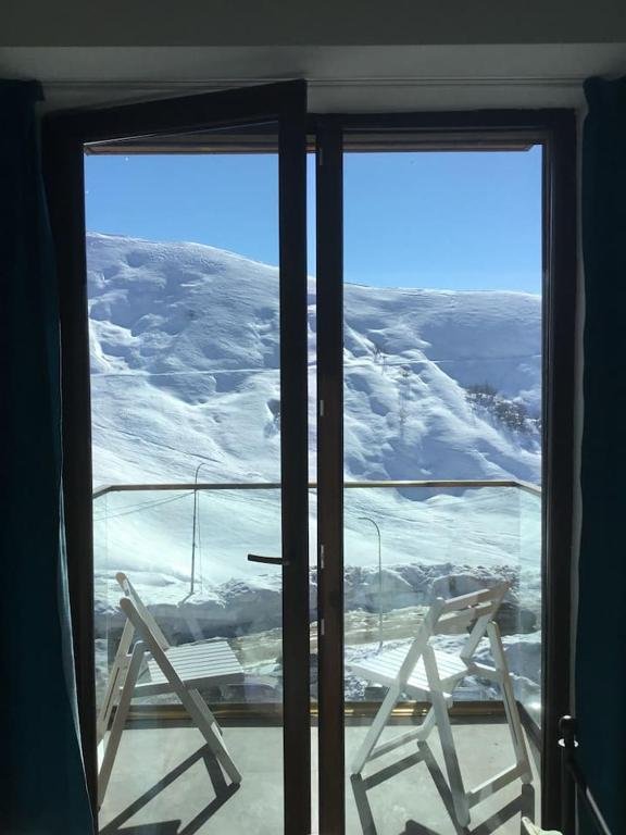Гудаури: A cozy studio apartment in REDCO Loft2 New Gudauri, 425
