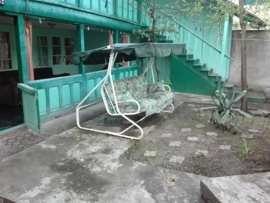 Боржоми: Dacha 32
