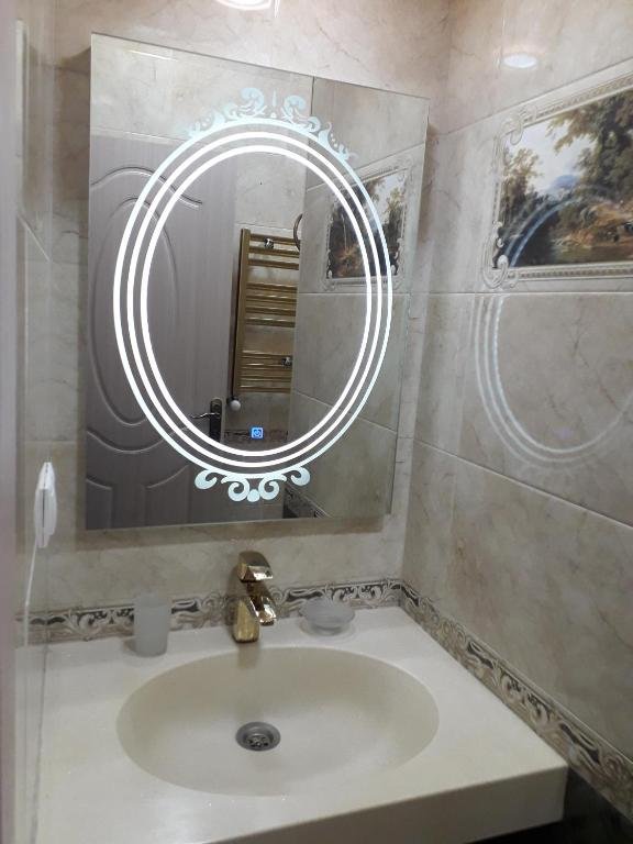 Бакуриани: 3 Room Apartment in Bakuriani