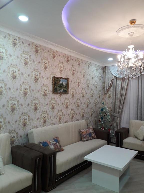 Бакуриани: 3 Room Apartment in Bakuriani