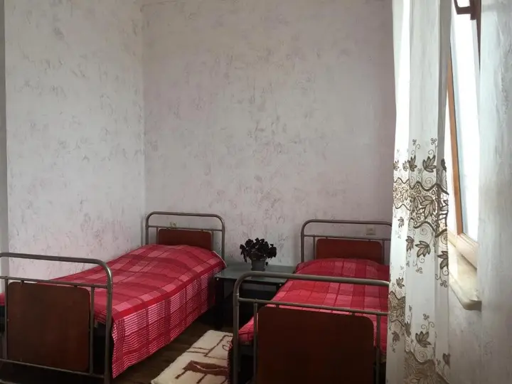 Цихисдзири: Flower house