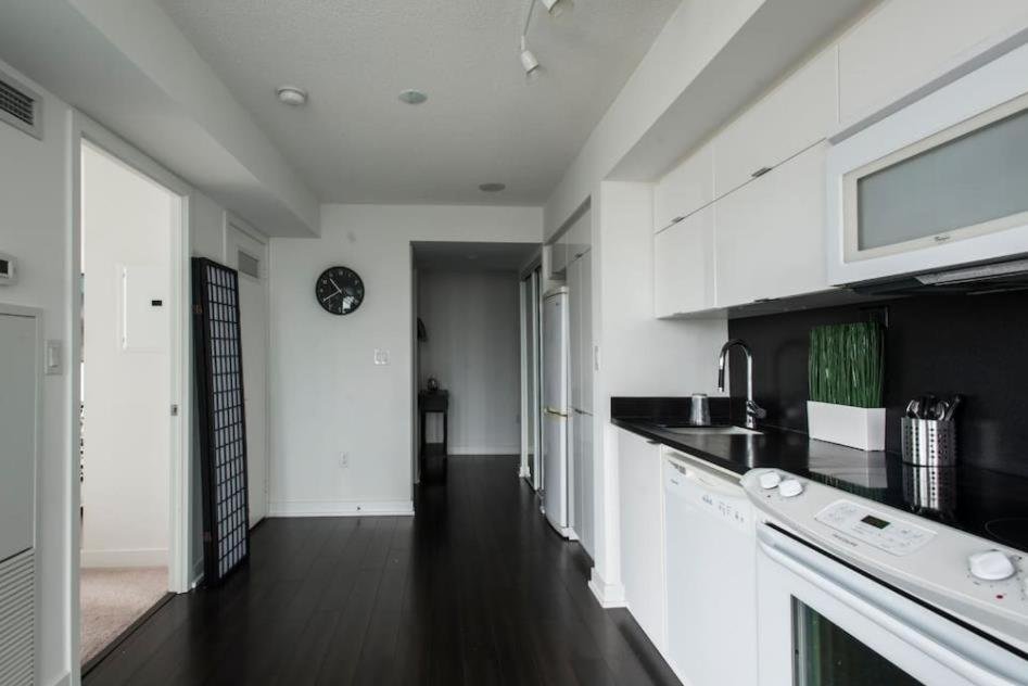Местиа: Comfortable and elegant modern apartment