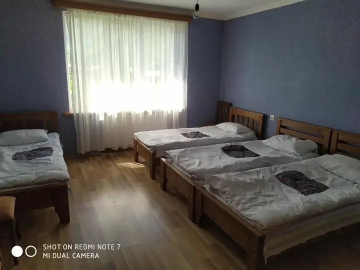 Сиони: Kamara Guest House