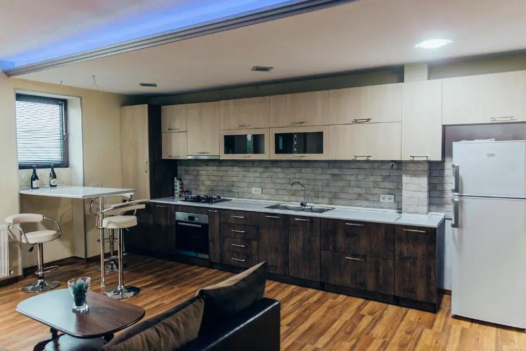 Телави: Modern 2 Bedroom Apartment In Telavi