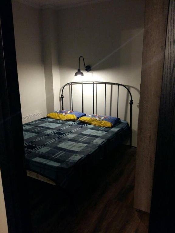 Бакуриани: Cozy Apartment at Mgzavrebi 8th Block