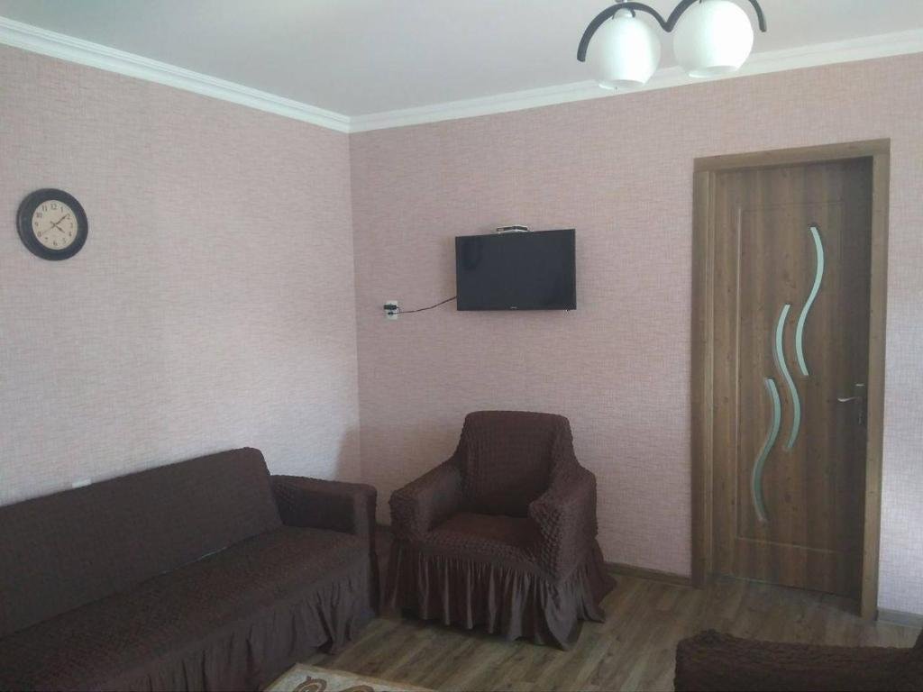 Сиони: Avtos Guest House XEV-100
