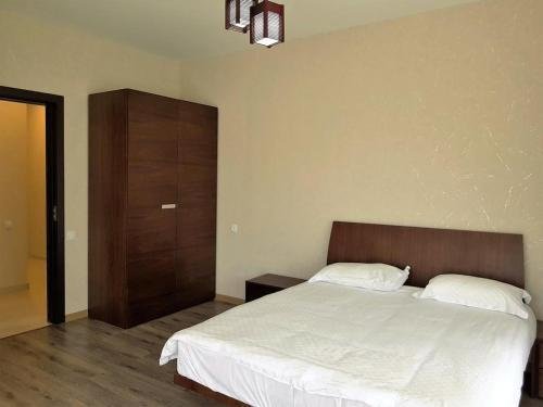 Бакуриани: Villa Detached House 2 Bedrooms 3 Bathrooms Bakuriani