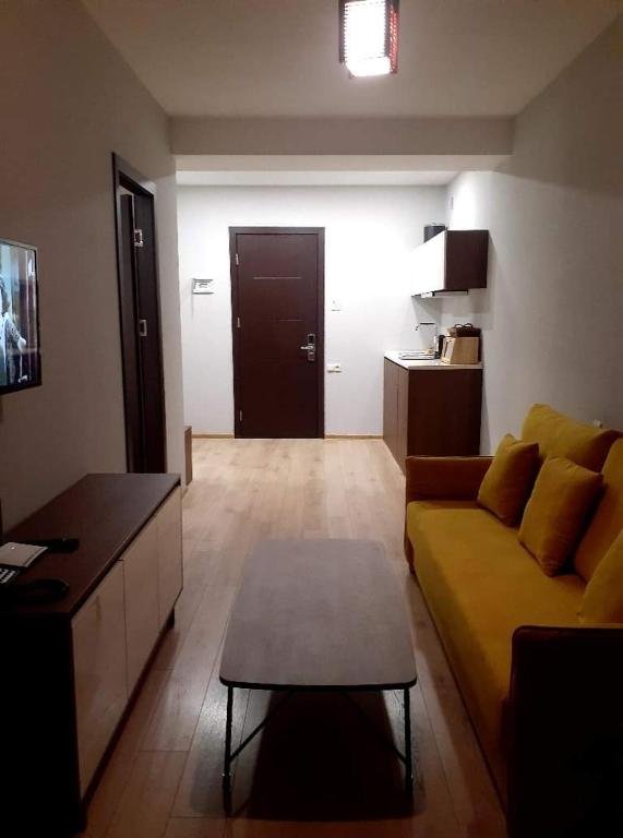 Бакуриани: +995574777001