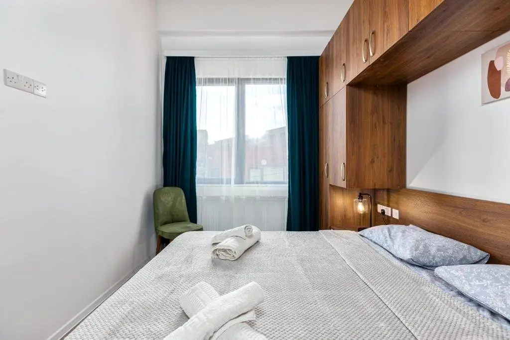 Бакуриани: 1st floor Luxury Bright 1bedrom Apartment with Free Parking and WiFi
