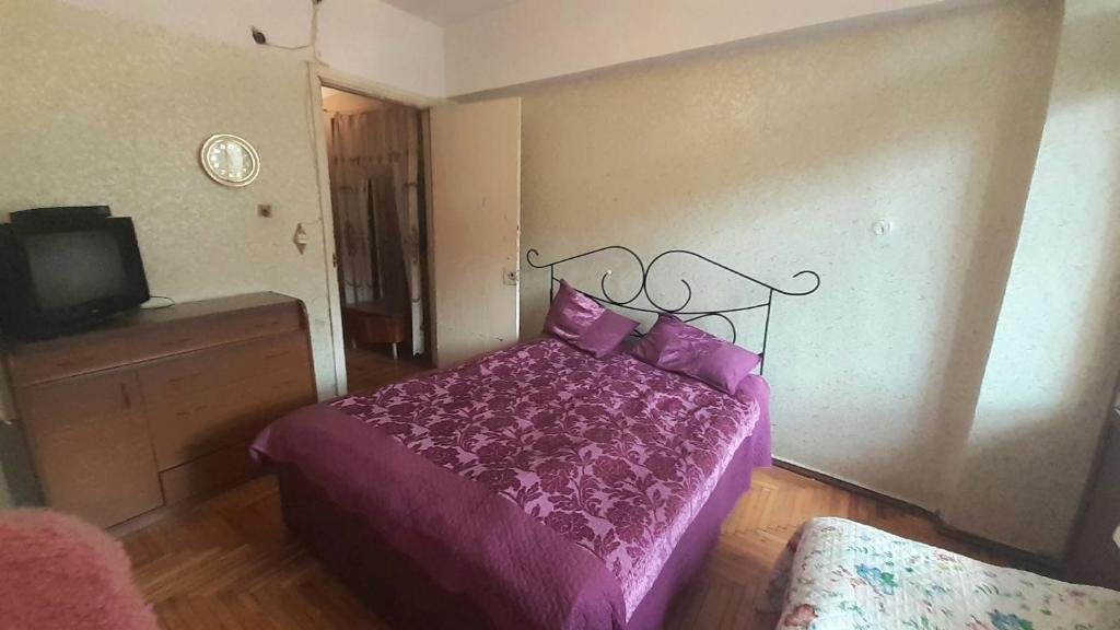 Боржоми: Borjomi,Rustaveli Street 107, 7 Floor