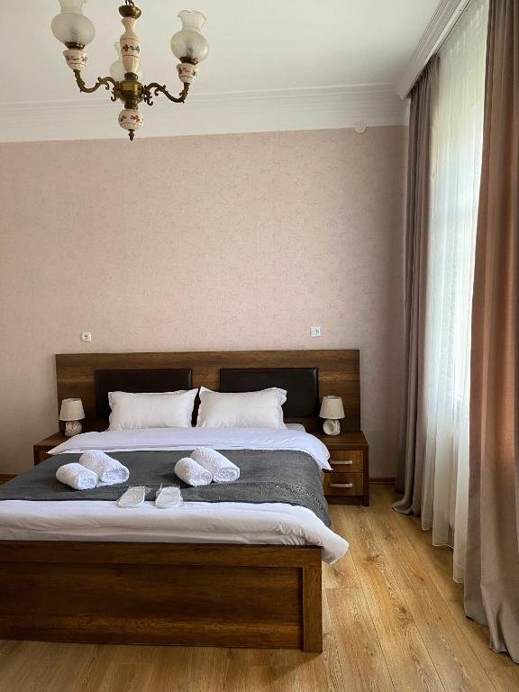 Степанцминда: Dato Khetaguri Apartment