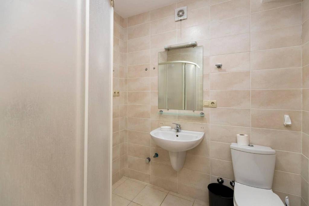 Гудаури: Bright and Specious Studio Apartment in Gudauri