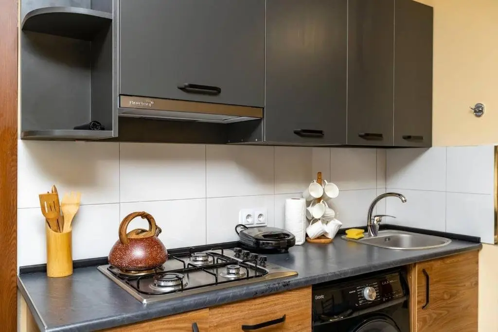 Бакуриани: Cozy 1br Apt. W/ Balcony in Center of Bakuriani