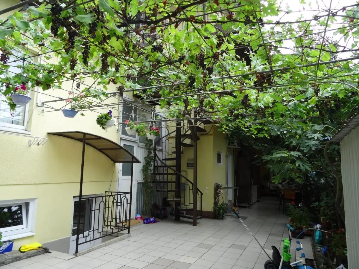 Геленджик: House on Griboedova