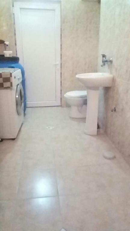 Боржоми: Borjomi ,mthis kheoba rustaveli street 107, floor 7 (for rent) 3 rooms